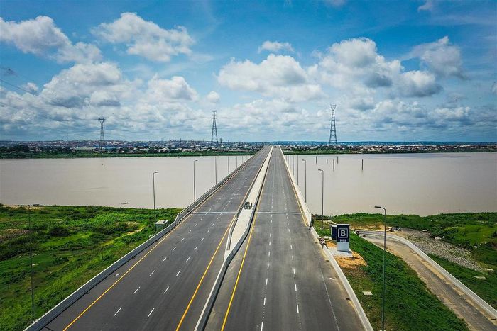 Julius berger hands over second river Niger bridge to FG [Julius Berger Nigeria Plc