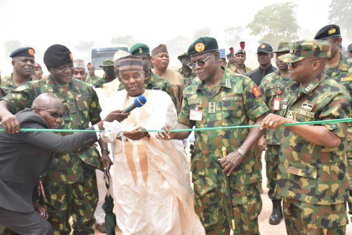 L-R: the Commandant NDA, Maj.-Gen. Ibrahim Yusuf, the Minister of Defence, Maj.-Gen. Bashir Magashi (Rtd), the Chief of Army Staff, Lt.- Gen. Farouk Yahaya and the Chief of Naval Staff, Vice Admiral Awwal Gambo, holding the rope for the minister to for...