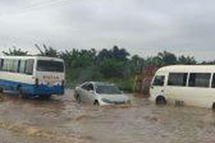 Ikorodu residents appeal to Lagos govt to fix bad roads. [NAN]