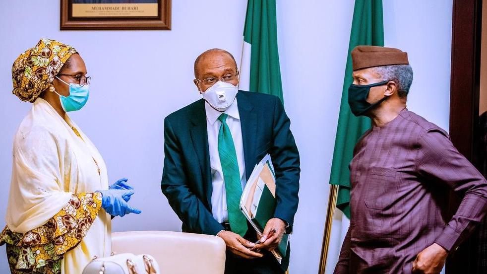 CBN Governor, Godwin Emefiele, Minister of Finance, Budget and National Planning, Zainab Usman and Vice President Yemi Osinbajo. [Twitter/@NGRPresident]