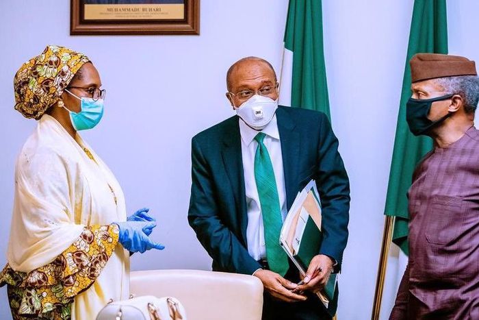 CBN Governor, Godwin Emefiele, Minister of Finance, Budget and National Planning, Zainab Usman and Vice President Yemi Osinbajo. [Twitter/@NGRPresident]