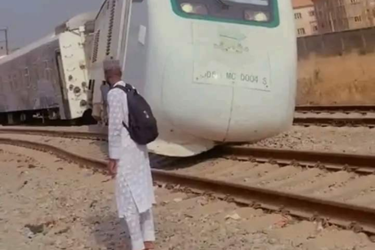 JUST IN: Passengers stranded as Abuja-Kaduna train derails.