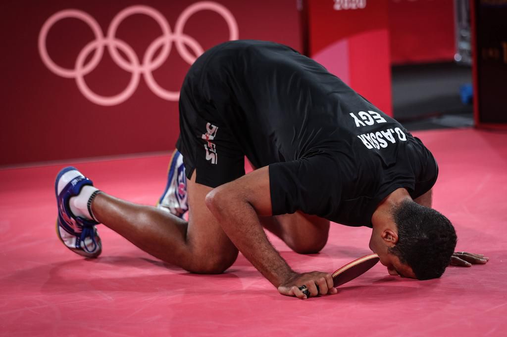 Omar Assar appreciating God after his victory