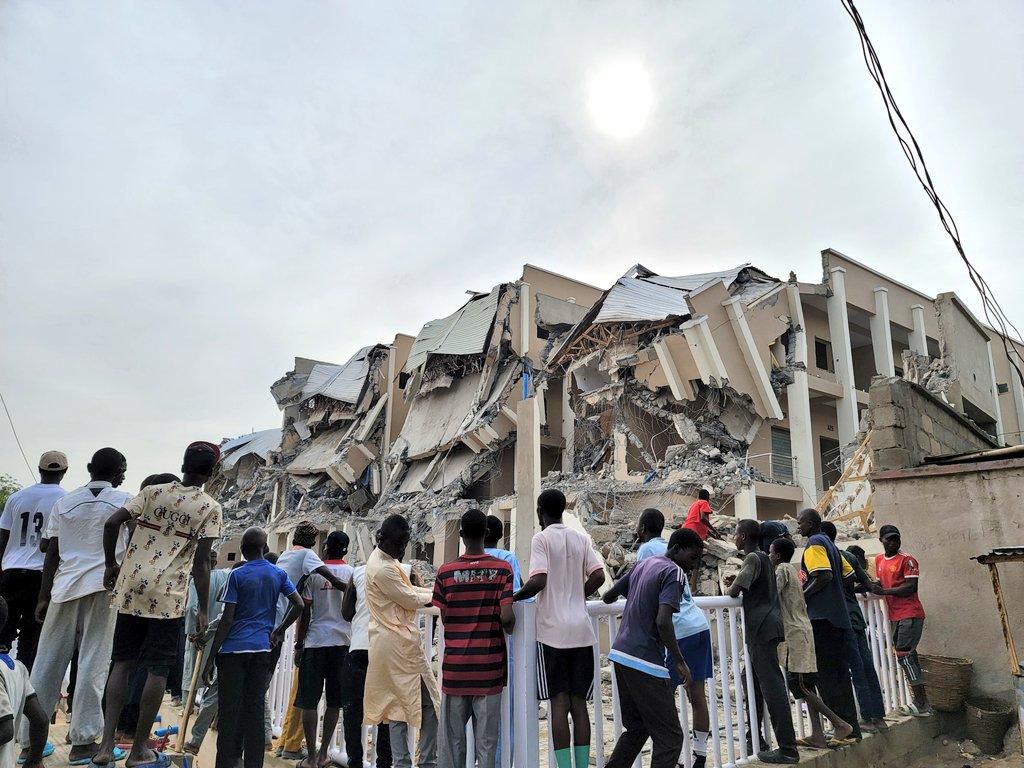 Kano Gov orders demolition of illegal structures in Race Course, others. [Twitter:@SasDantata]