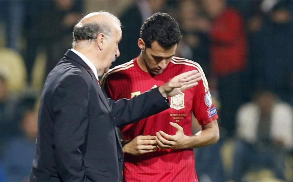 Sergio Busquets and Vicente Del Bosque
