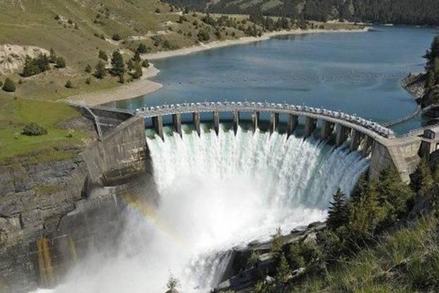 Whenever water is released from the Lagdo Dam in Cameron, if flows to many rivers in Nigeria. [Guardian]