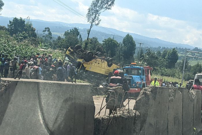 12 dead, scores injured as bus collides with trailer in Niger State