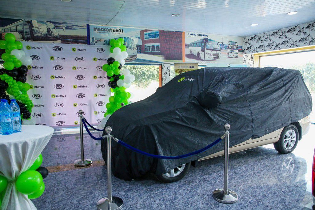 inDrive’s doXgetY wraps up with IVM car giveaways to top drivers in Surulere