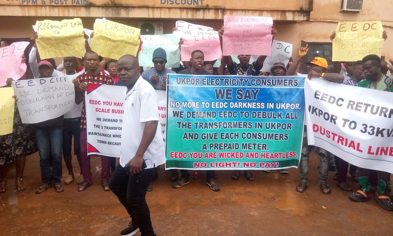 Electricity consumers protesting against the over six yrs power outage in Ukpor, the headquarters of Nnewi South LGA of Anambra on Friday [NAN]