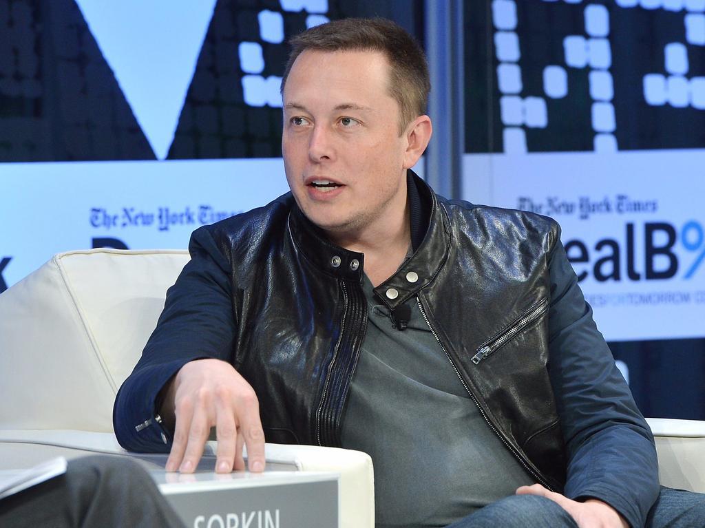 After he arrived for his freshman year at Queens University in 1990, Musk quickly picked up a side hustle selling computer parts and full PCs to other students. "I could build something to suit their needs like a tricked-out gaming machine or a simple ...