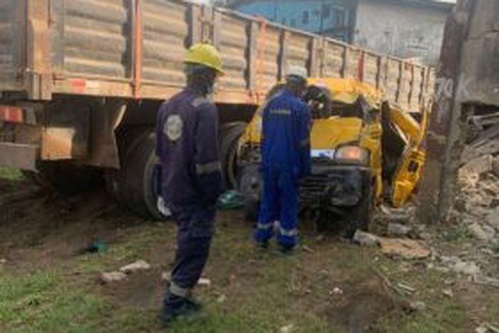 Reckless driver kills colleague in Lagos as truck collides with minibus [NAN]
