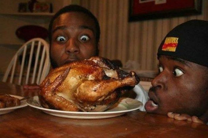 ___7856575___2018___1___17___13___Black-men-eating-chicken