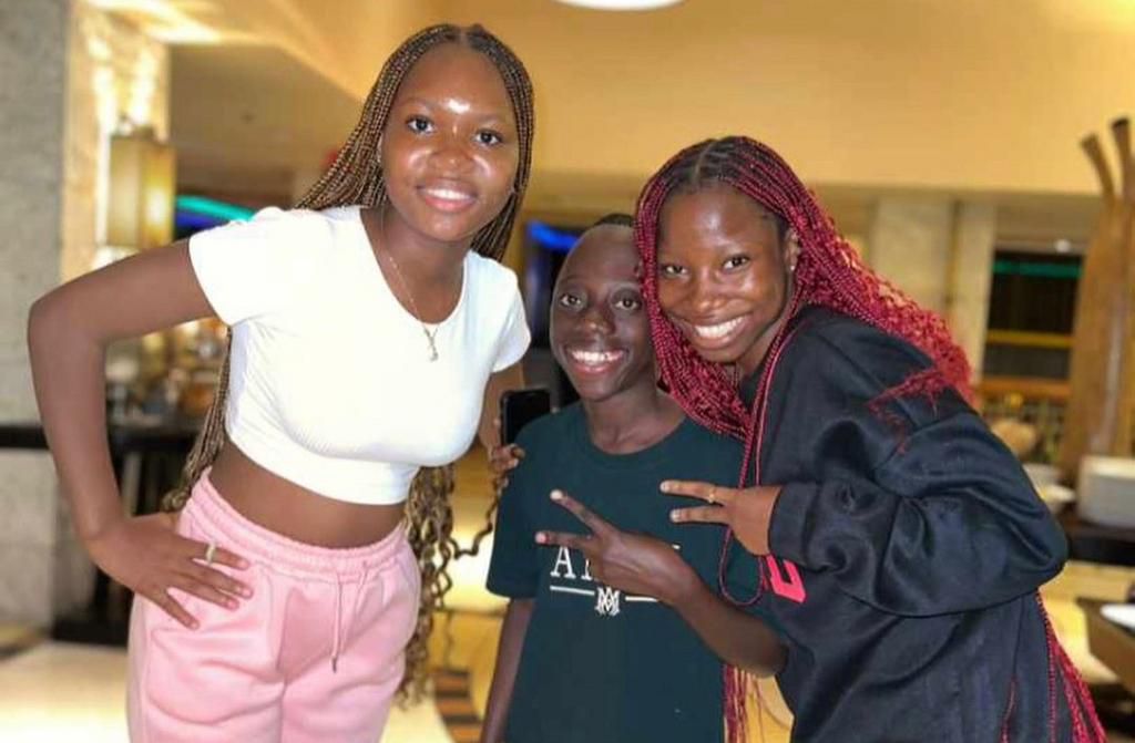 Tenge Tenge poses with comedians Emmanuela and Aunty Success