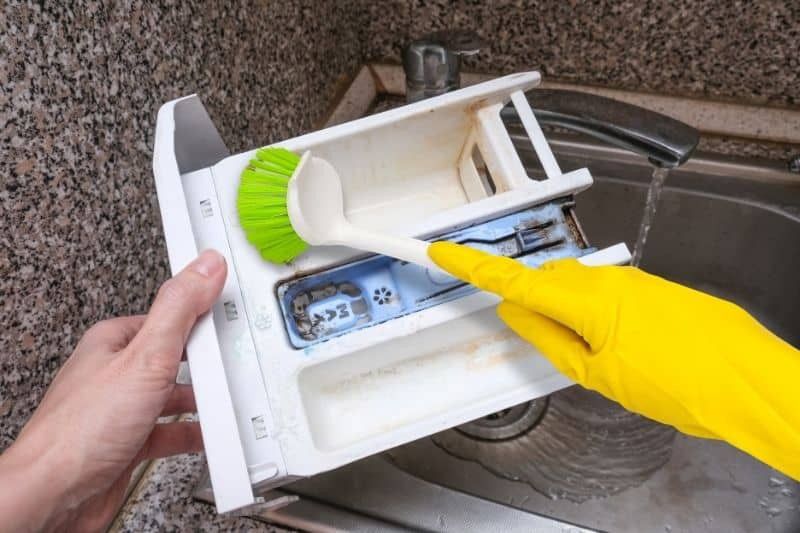 Clean the detergent dispenser [InTheWash]