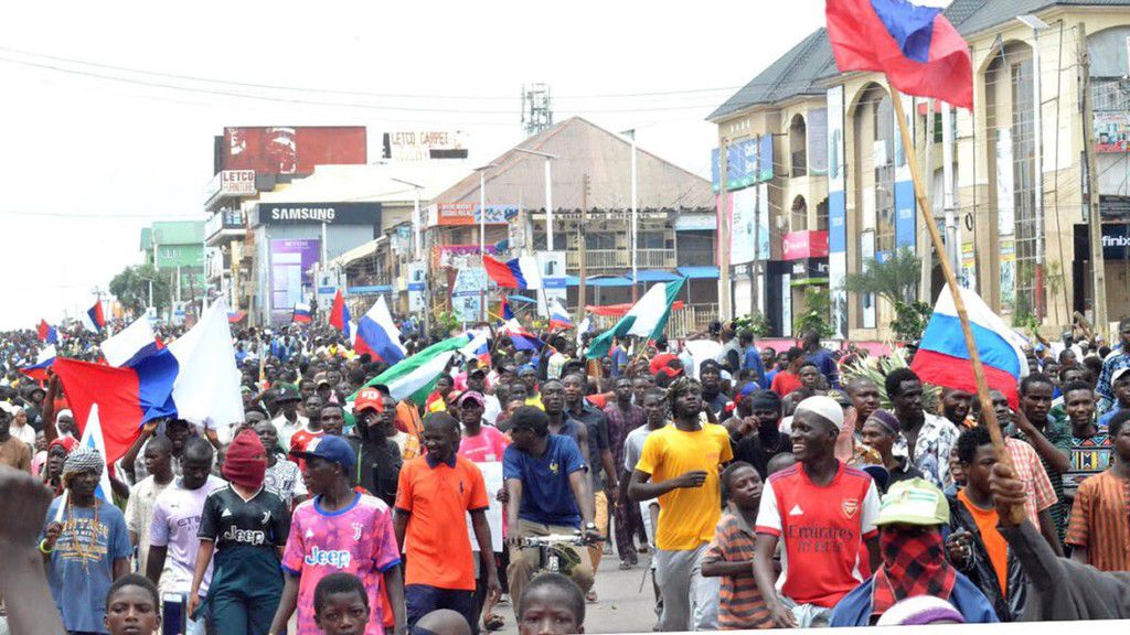 Police arrest 76 suspects with 25 Russian flags in Kano.
