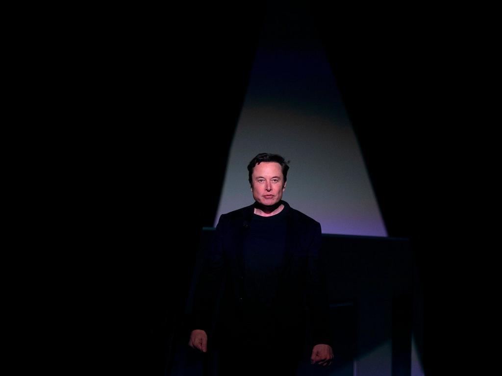 Musk said in June 2019 that he even planned to spend his 48th birthday on June 28 at work, improving the company's "global logistics."