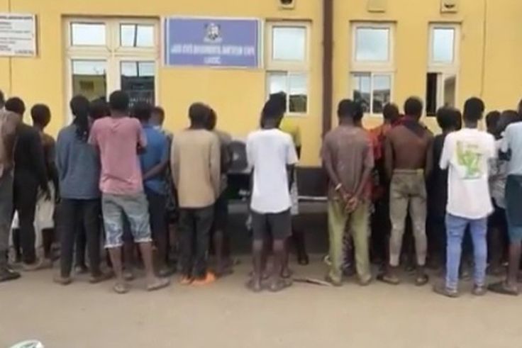 88 street urchins arrested in Oshodi as Lagos cracks down on miscreants.