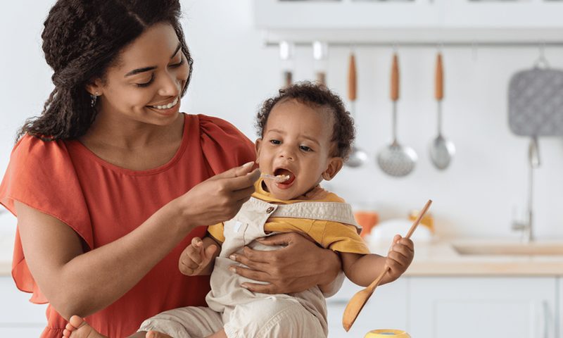 When’s the best time to introduce solid foods to your baby? [CanadianDigestive]