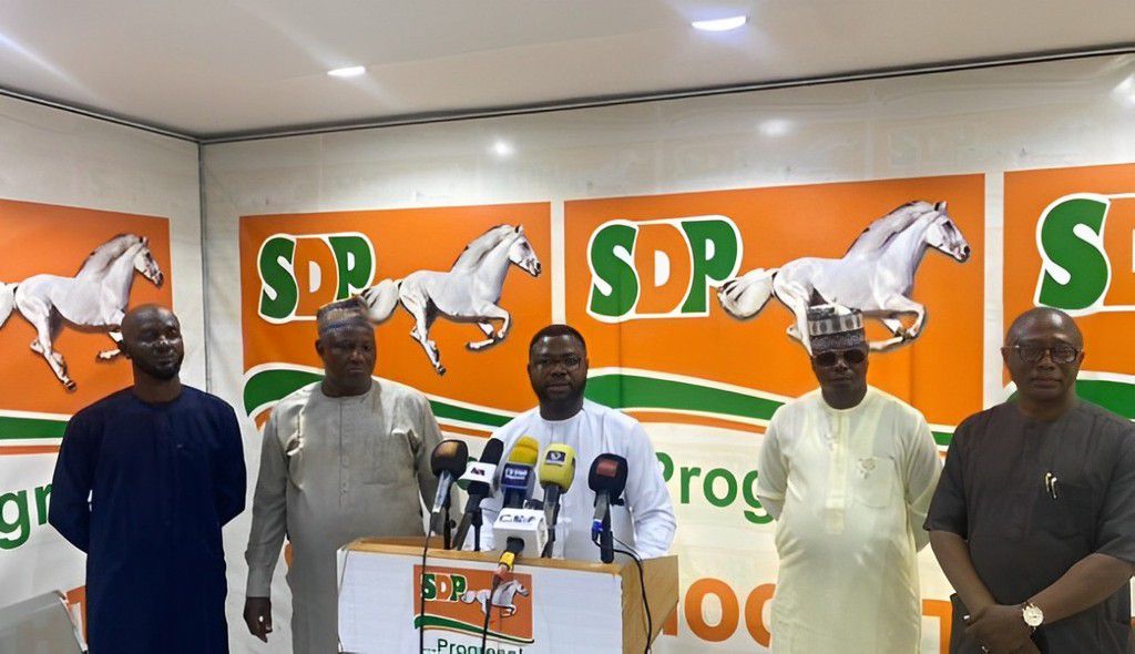 Members of the Murtala Ajaka Campaign Team of the Social Democratic Party (SDP) led by Isaiah Davies Ijele (middle). [Facebook]