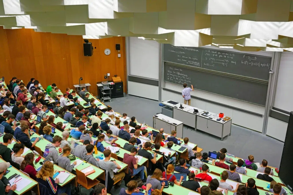 Switzerland places a strong emphasis on education [Expatica]