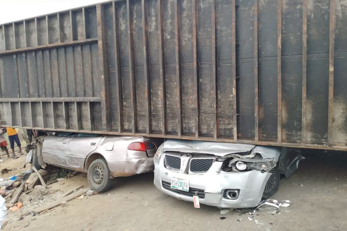 Picture at Accident scene at Lokogoma Market on Thursday in Lokoja [NAN]