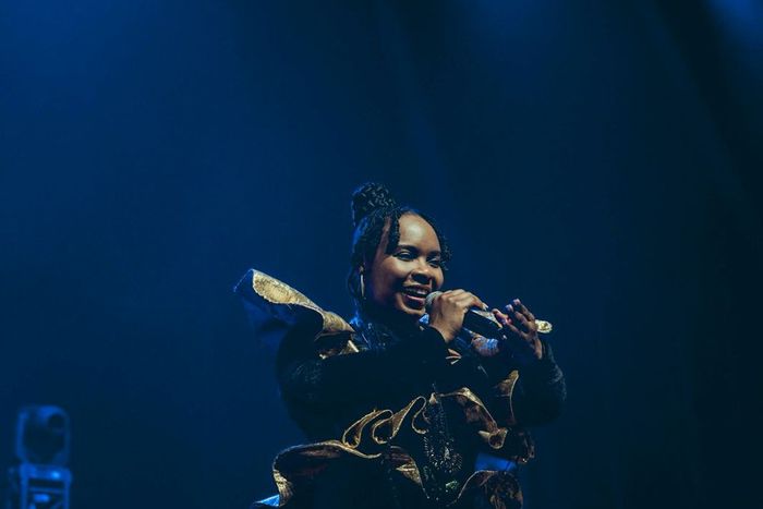 Yemi Alade shines in sold-out Le Zénith Paris concert