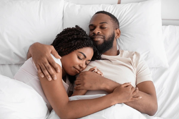 Why you sleep better with your partner [Shuttershock]