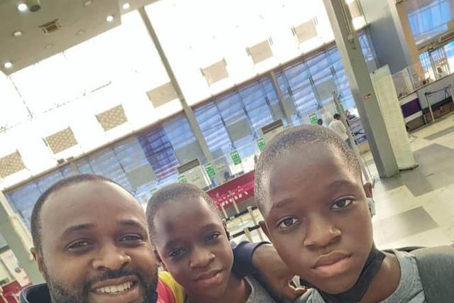 Femi Adebayo and his twin sons [Instagram/Femiadebayosalami]