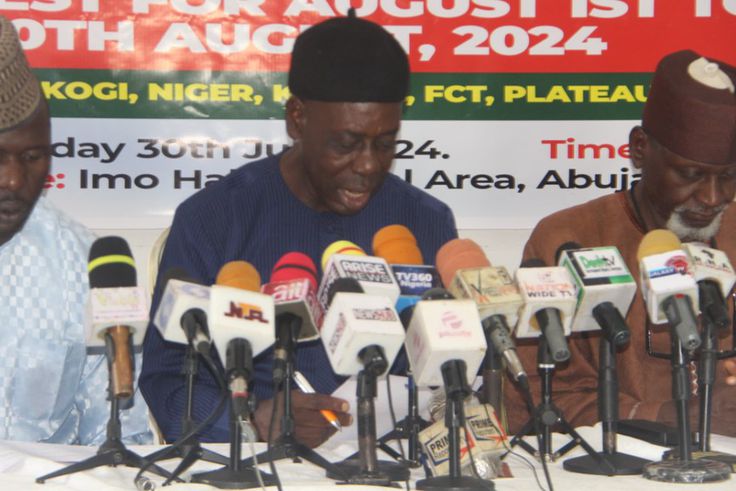 The Northcentral and Middle-Belt factions at a press briefing in Abuja on Tuesday, July 30. [Original/Segun Adeyemi]