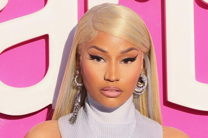 Despite being one of the most successful female rappers, Nicki Minaj lost best new artist in 2012.