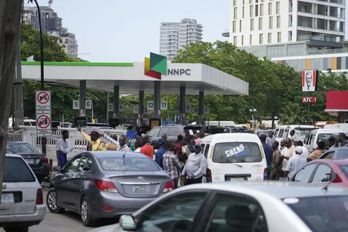 NNPC fuel petrol scarcity