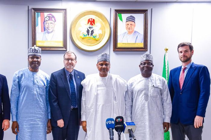 L-R: US Embassy Public Diplomacy Counselor, Mr Lee McManis; Director General, Voice of Nigeria, Mallam Jibrin Baba-Ndace; Ambassador of the United States to Nigeria, Mr Richard Mills; Minister of Information and National Orientation, Mohammed Idris; Di...
