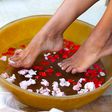 Oprah Winfrey's personal pedicurist  told Insider the signs to spot a bad manicure or pedicure.Wihteorchid/Getty Images