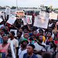 Nigerian protesters [Bloomberg]