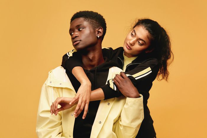 What are the signs a guy doesn’t know what he wants? [MindBodyGreen]