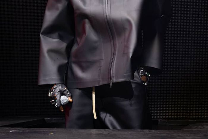 Kizz Daniel has been celebrating a decade at the top of Afrobeats music via his ‘Vado At 10’ world tour.