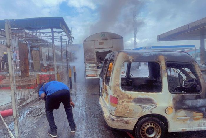 Vehicles destroyed as fire razes Mobil fuel station in Lagos.