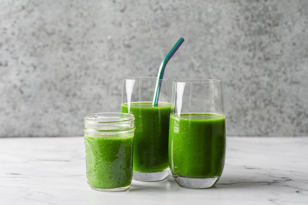 Green smoothie [TheSpruceEats]
