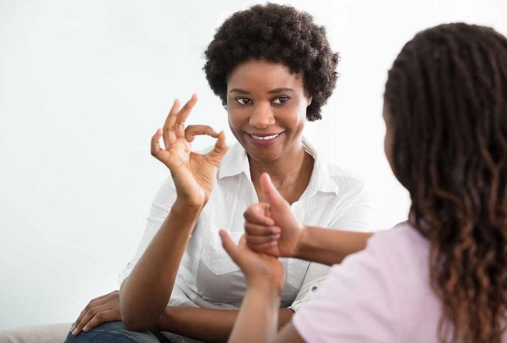 Deaf people think visually [SignStation]