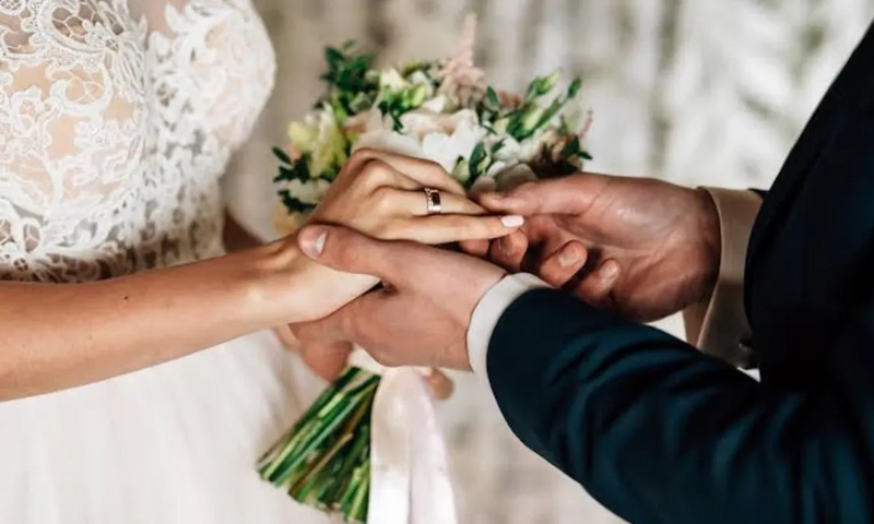 Countries that pay people to get married [shethepeople]