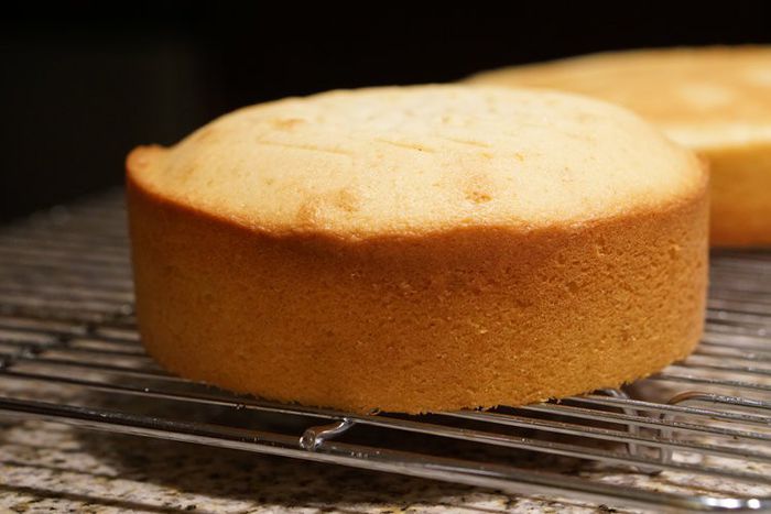 How to bake a vanilla sponge cake [KerelaCookingRecipe]