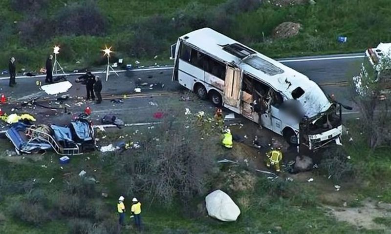 10 foreigners die after bus overturns in South Africa