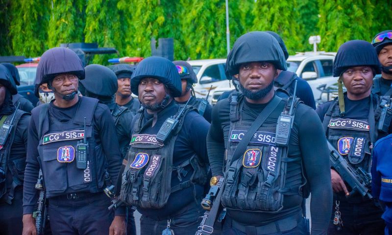 Men of the Nigeria Security and Civil Defence Corps [X:@official_NSCDC]