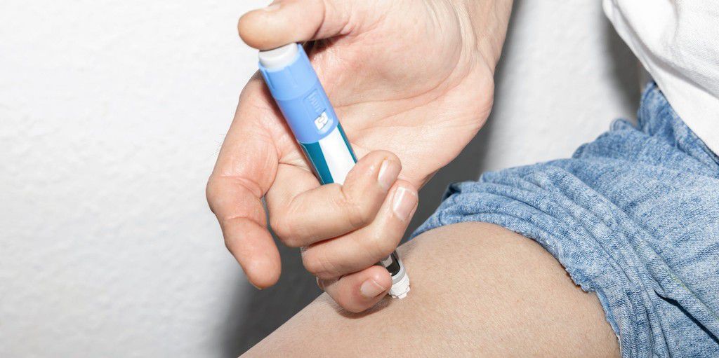 A new study looked at whether different diabetes drugs may help prevent colon cancer, and found GLP-1 medications like semaglutide may significantly reduce the risk.CR/Getty Images