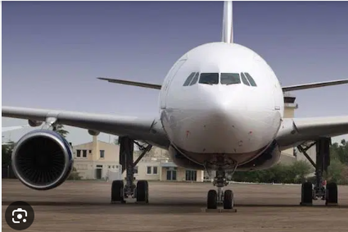 Nigerian airlines can't fly to the US. [Daily Independent]