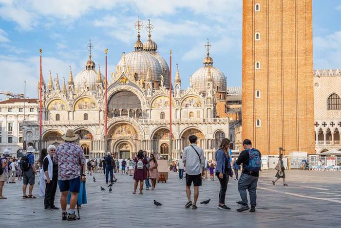 The city of Venice wants to charge tourists a fee [Shutterstock]
