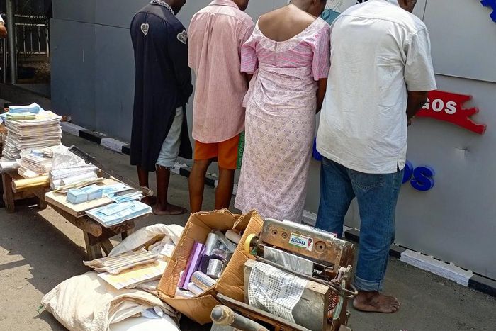 Suspects and exhibits [NAN]