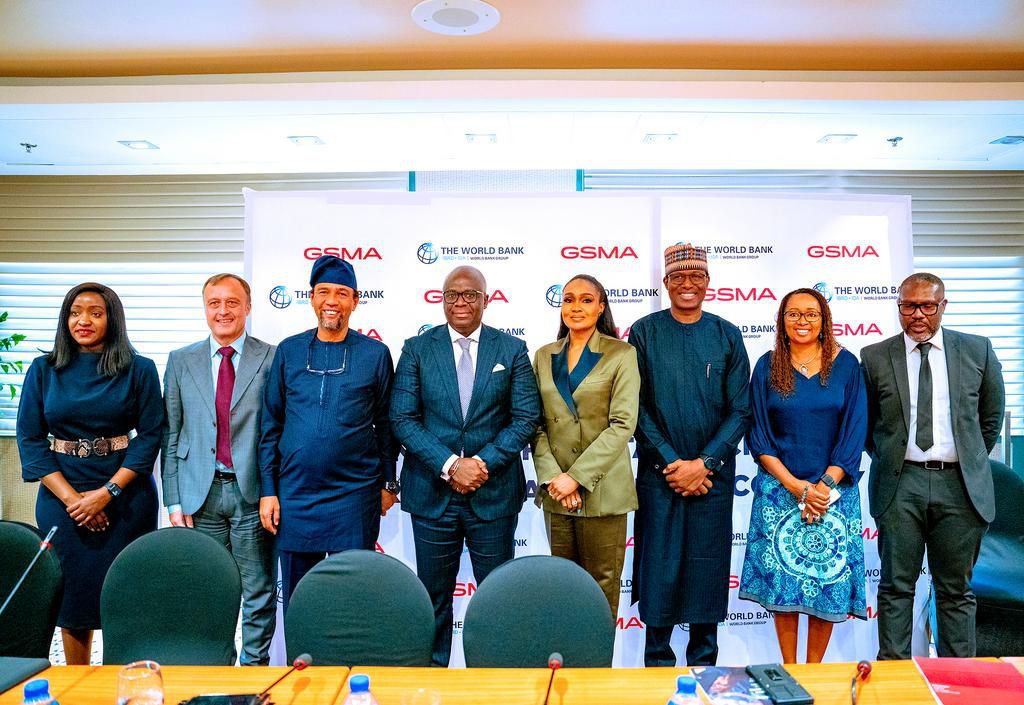 Executive Vice Chairman of Globacom, Mrs. Bella Disu (5th left), with (l-r) Head of Sub Saharan Africa, GSMA, Angela Wamola; CEO of 9mobile, Juergen Peschel; CEO of MTN, Karl Toriola; Chief Regulatory Officer, Airtel Africa,  Daddy Mukadi; Chairman, As...