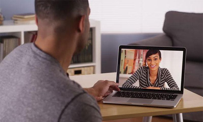 How to survive long-distance relationship [MadamMoney]