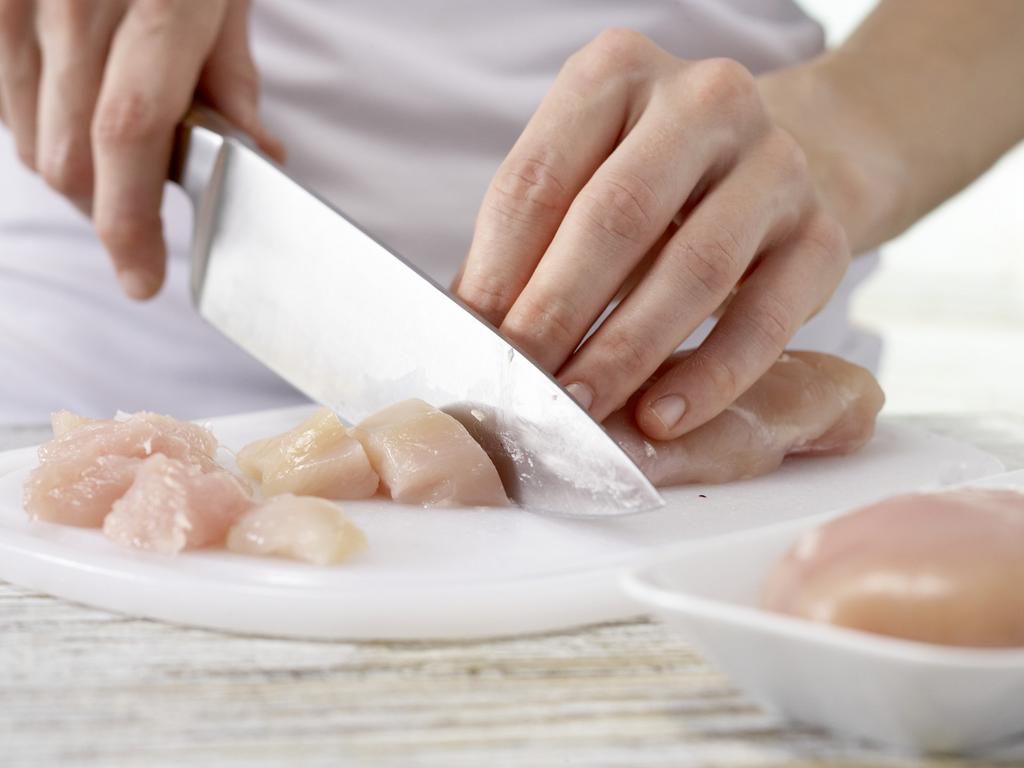 Prepare the chicken [EatSmarter]